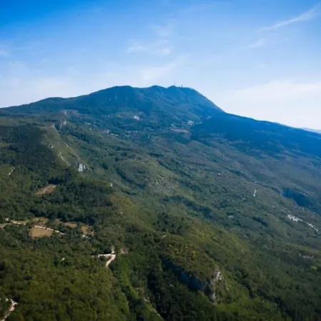 Holiday home Ucka Nature Park Mountain Hideway Robinson House Matic With Pool Brest