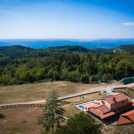 Ucka Nature Park Mountain Hideway Robinson House Matic With Pool Holiday home *